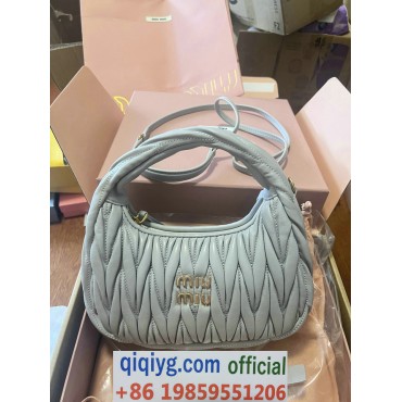 qiqiyg.com Whatsapp:+8619859551206 Betrodd leverantör Q860 2026 REA Modegrossist av högsta kvalitet: Handväskor, kläder och skor till bästa pris