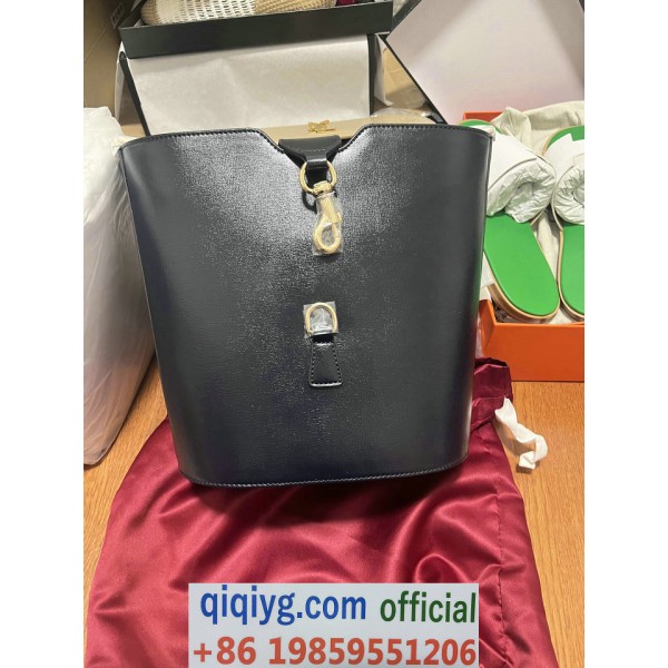 qiqiyg.com Whatsapp:+8619859551206 Betrodd leverantör Q893 2026 REA Modegrossist av högsta kvalitet: Handväskor, kläder och skor till bästa pris