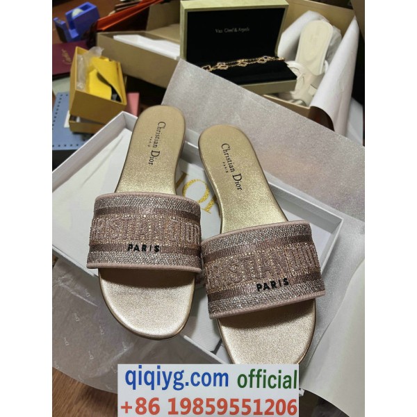 qiqiyg.com Whatsapp:+8619859551206 Betrodd leverantör Q900 2026 REA Modegrossist av högsta kvalitet: Handväskor, kläder och skor till bästa pris