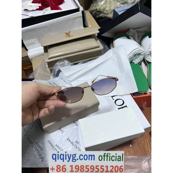 qiqiyg.com Whatsapp:+8619859551206 Betrodd leverantör Q917 2026 REA Modegrossist av högsta kvalitet: Handväskor, kläder och skor till bästa pris