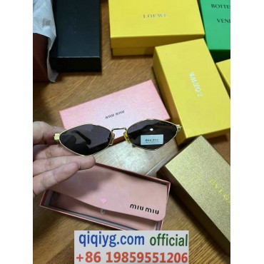 qiqiyg.com Whatsapp:+8619859551206 Betrodd leverantör Q964 2026 REA Modegrossist av högsta kvalitet: Handväskor, kläder och skor till bästa pris