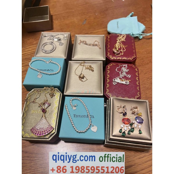 qiqiyg.com Whatsapp:+8619859551206 Betrodd leverantör Q988 2026 REA Modegrossist av högsta kvalitet: Handväskor, kläder och skor till bästa pris