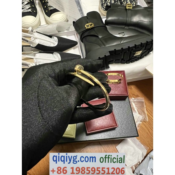 qiqiyg.com Whatsapp:+8619859551206 Betrodd leverantör Q1016 2026 REA Modegrossist av högsta kvalitet: Handväskor, kläder och skor till bästa pris