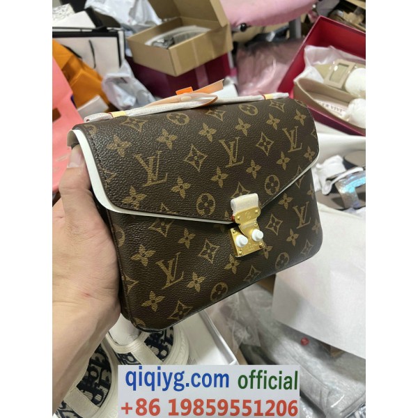 qiqiyg.com Whatsapp:+8619859551206 Betrodd leverantör Q29 2026 REA Modegrossist av högsta kvalitet: Handväskor, kläder och skor till bästa pris