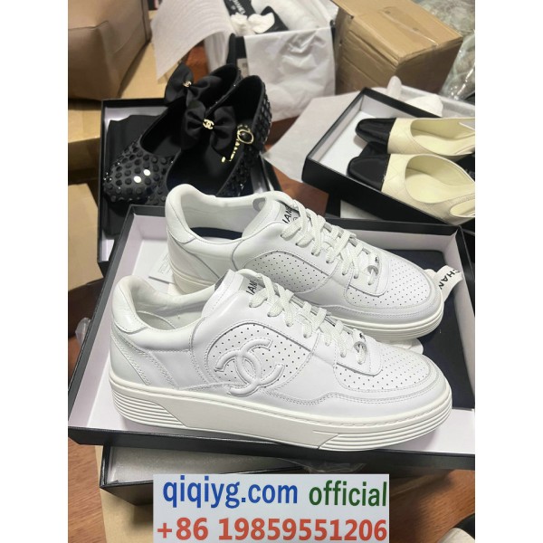 qiqiyg.com Whatsapp:+8619859551206 Betrodd leverantör Q31 2026 REA Modegrossist av högsta kvalitet: Handväskor, kläder och skor till bästa pris