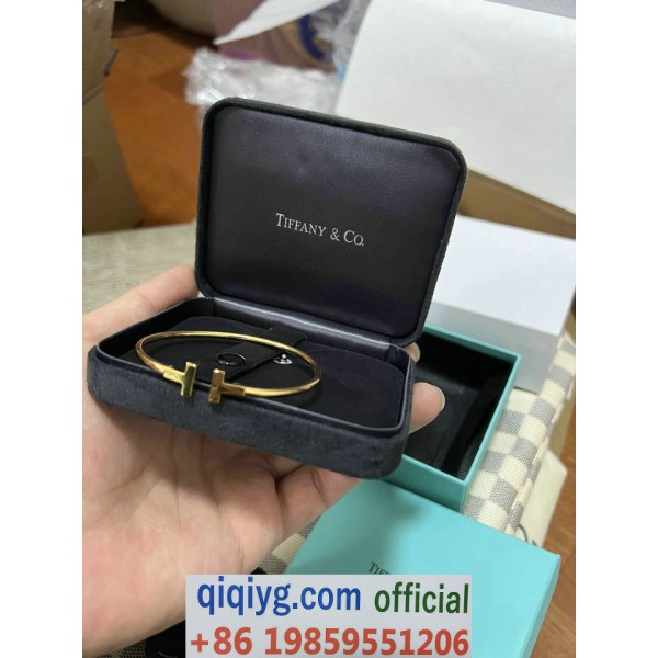 qiqiyg.com Whatsapp:+8619859551206 Betrodd leverantör Q59 2026 REA Modegrossist av högsta kvalitet: Handväskor, kläder och skor till bästa pris