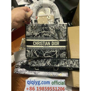 qiqiyg.com Whatsapp:+8619859551206 Betrodd leverantör Q72 2026 REA Modegrossist av högsta kvalitet: Handväskor, kläder och skor till bästa pris