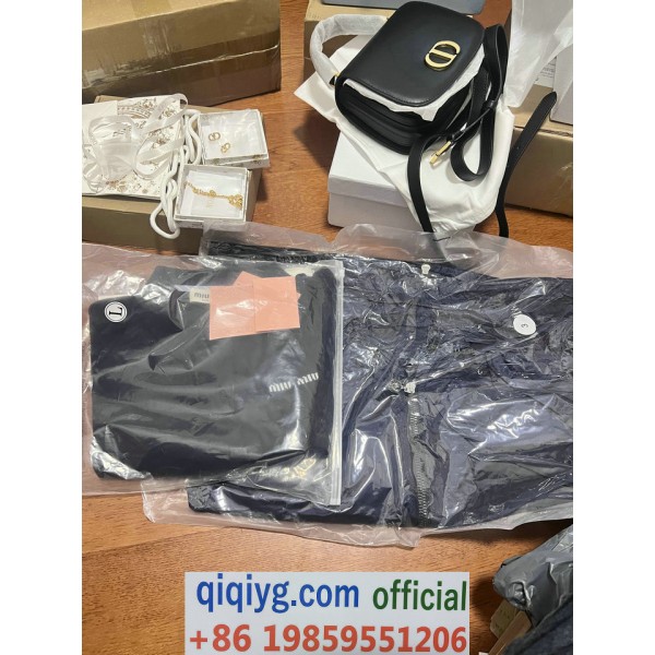 qiqiyg.com Whatsapp:+8619859551206 Betrodd leverantör Q81 2026 REA Modegrossist av högsta kvalitet: Handväskor, kläder och skor till bästa pris