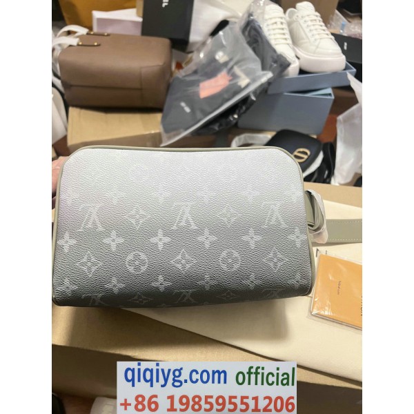 qiqiyg.com Whatsapp:+8619859551206 Betrodd leverantör Q86 2026 REA Modegrossist av högsta kvalitet: Handväskor, kläder och skor till bästa pris