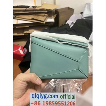 qiqiyg.com Whatsapp:+8619859551206 Betrodd leverantör Q88 2026 REA Modegrossist av högsta kvalitet: Handväskor, kläder och skor till bästa pris