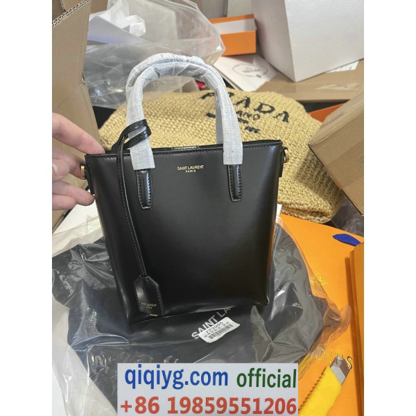 qiqiyg.com Whatsapp:+8619859551206 Betrodd leverantör Q100 2026 REA Modegrossist av högsta kvalitet: Handväskor, kläder och skor till bästa pris