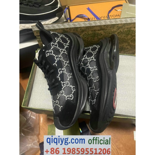 qiqiyg.com Whatsapp:+8619859551206 Betrodd leverantör Q132 2026 REA Modegrossist av högsta kvalitet: Handväskor, kläder och skor till bästa pris