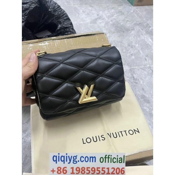 qiqiyg.com Whatsapp:+8619859551206 Betrodd leverantör Q183 2026 REA Modegrossist av högsta kvalitet: Handväskor, kläder och skor till bästa pris