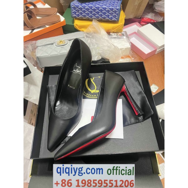 qiqiyg.com Whatsapp:+8619859551206 Betrodd leverantör Q225 2026 REA Modegrossist av högsta kvalitet: Handväskor, kläder och skor till bästa pris