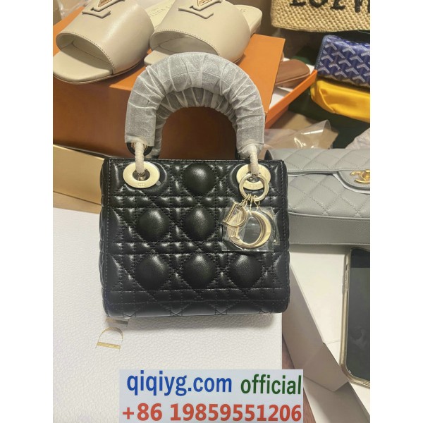 qiqiyg.com Whatsapp:+8619859551206 Betrodd leverantör Q235 2026 REA Modegrossist av högsta kvalitet: Handväskor, kläder och skor till bästa pris