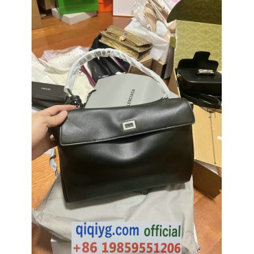 qiqiyg.com Whatsapp:+8619859551206 Betrodd leverantör Q251 2026 REA Modegrossist av högsta kvalitet: Handväskor, kläder och skor till bästa pris