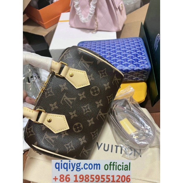 qiqiyg.com Whatsapp:+8619859551206 Betrodd leverantör Q260 2026 REA Modegrossist av högsta kvalitet: Handväskor, kläder och skor till bästa pris