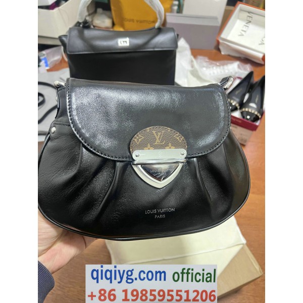 qiqiyg.com Whatsapp:+8619859551206 Betrodd leverantör Q276 2026 REA Modegrossist av högsta kvalitet: Handväskor, kläder och skor till bästa pris