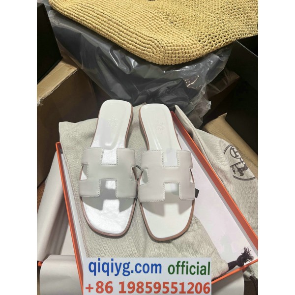 qiqiyg.com Whatsapp:+8619859551206 Betrodd leverantör Q283 2026 REA Modegrossist av högsta kvalitet: Handväskor, kläder och skor till bästa pris