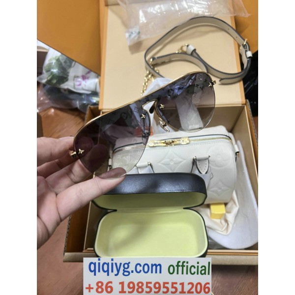 qiqiyg.com Whatsapp:+8619859551206 Betrodd leverantör Q296 2026 REA Modegrossist av högsta kvalitet: Handväskor, kläder och skor till bästa pris