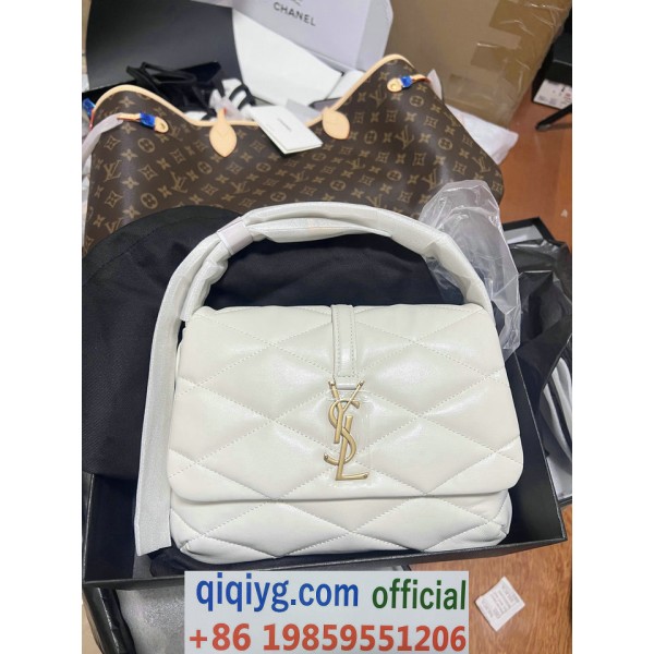 qiqiyg.com Whatsapp:+8619859551206 Betrodd leverantör Q338 2026 REA Modegrossist av högsta kvalitet: Handväskor, kläder och skor till bästa pris