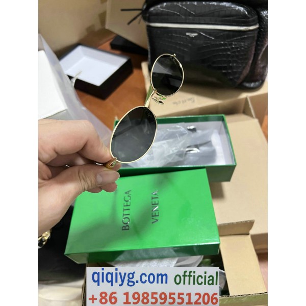 qiqiyg.com Whatsapp:+8619859551206 Betrodd leverantör Q424 2026 REA Modegrossist av högsta kvalitet: Handväskor, kläder och skor till bästa pris