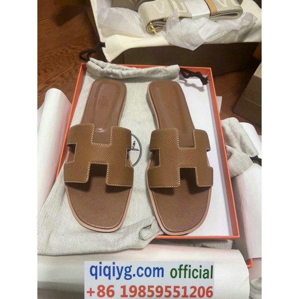 qiqiyg.com Whatsapp:+8619859551206 Betrodd leverantör Q441 2026 REA Modegrossist av högsta kvalitet: Handväskor, kläder och skor till bästa pris