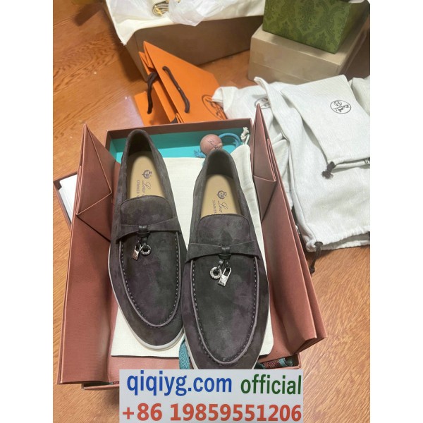 qiqiyg.com Whatsapp:+8619859551206 Betrodd leverantör Q446 2026 REA Modegrossist av högsta kvalitet: Handväskor, kläder och skor till bästa pris