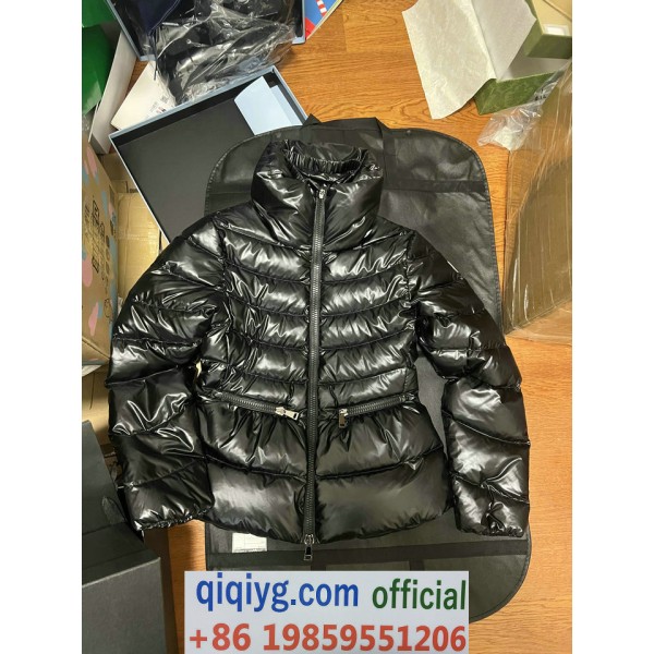 qiqiyg.com Whatsapp:+8619859551206 Betrodd leverantör Q447 2026 REA Modegrossist av högsta kvalitet: Handväskor, kläder och skor till bästa pris