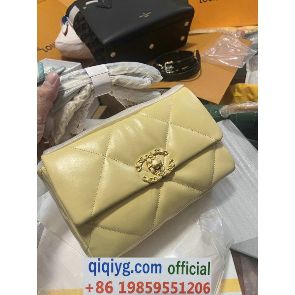 qiqiyg.com Whatsapp:+8619859551206 Betrodd leverantör Q467 2026 REA Modegrossist av högsta kvalitet: Handväskor, kläder och skor till bästa pris