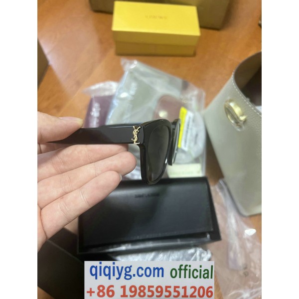 qiqiyg.com Whatsapp:+8619859551206 Betrodd leverantör Q470 2026 REA Modegrossist av högsta kvalitet: Handväskor, kläder och skor till bästa pris