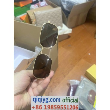 qiqiyg.com Whatsapp:+8619859551206 Betrodd leverantör Q474 2026 REA Modegrossist av högsta kvalitet: Handväskor, kläder och skor till bästa pris