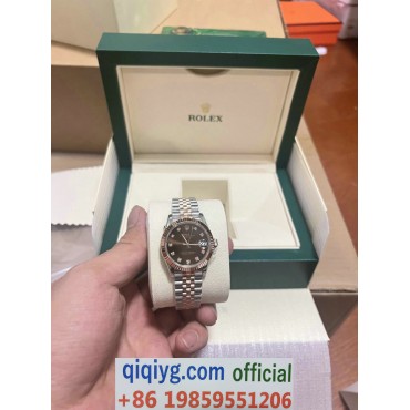 qiqiyg.com Whatsapp:+8619859551206 Betrodd leverantör Q502 2026 REA Modegrossist av högsta kvalitet: Handväskor, kläder och skor till bästa pris