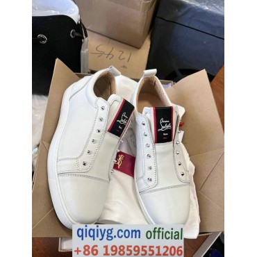 qiqiyg.com Whatsapp:+8619859551206 Betrodd leverantör Q504 2026 REA Modegrossist av högsta kvalitet: Handväskor, kläder och skor till bästa pris