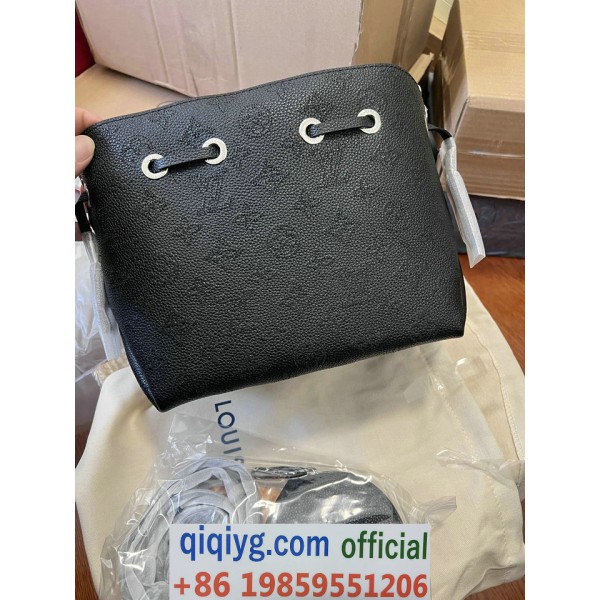 qiqiyg.com Whatsapp:+8619859551206 Betrodd leverantör Q508 2026 REA Modegrossist av högsta kvalitet: Handväskor, kläder och skor till bästa pris