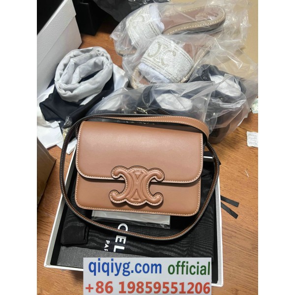 qiqiyg.com Whatsapp:+8619859551206 Betrodd leverantör Q516 2026 REA Modegrossist av högsta kvalitet: Handväskor, kläder och skor till bästa pris