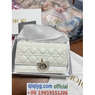 qiqiyg.com Whatsapp:+8619859551206 Betrodd leverantör Q522 2026 REA Modegrossist av högsta kvalitet: Handväskor, kläder och skor till bästa pris