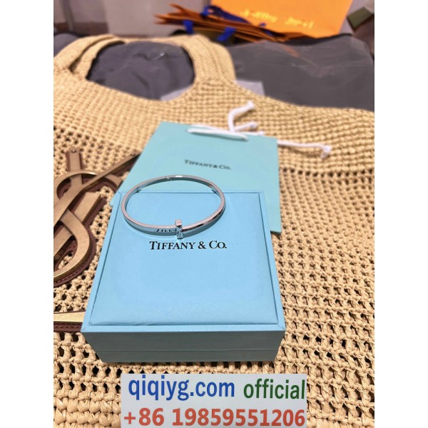 qiqiyg.com Whatsapp:+8619859551206 Betrodd leverantör Q529 2026 REA Modegrossist av högsta kvalitet: Handväskor, kläder och skor till bästa pris