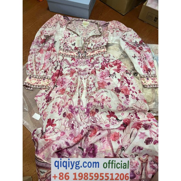 qiqiyg.com Whatsapp:+8619859551206 Betrodd leverantör Q530 2026 REA Modegrossist av högsta kvalitet: Handväskor, kläder och skor till bästa pris