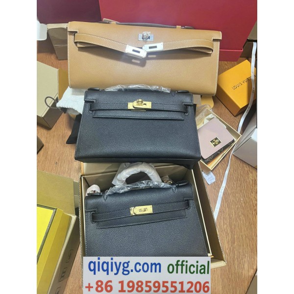 qiqiyg.com Whatsapp:+8619859551206 Betrodd leverantör Q543 2026 REA Modegrossist av högsta kvalitet: Handväskor, kläder och skor till bästa pris