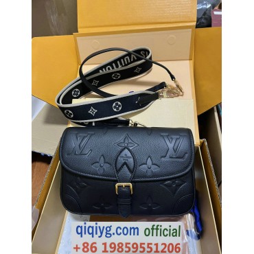 qiqiyg.com Whatsapp:+8619859551206 Betrodd leverantör Q577 2026 REA Modegrossist av högsta kvalitet: Handväskor, kläder och skor till bästa pris