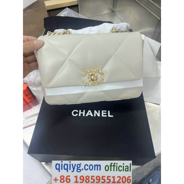 qiqiyg.com Whatsapp:+8619859551206 Betrodd leverantör Q578 2026 REA Modegrossist av högsta kvalitet: Handväskor, kläder och skor till bästa pris