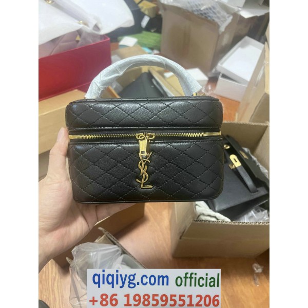 qiqiyg.com Whatsapp:+8619859551206 Betrodd leverantör Q595 2026 REA Modegrossist av högsta kvalitet: Handväskor, kläder och skor till bästa pris