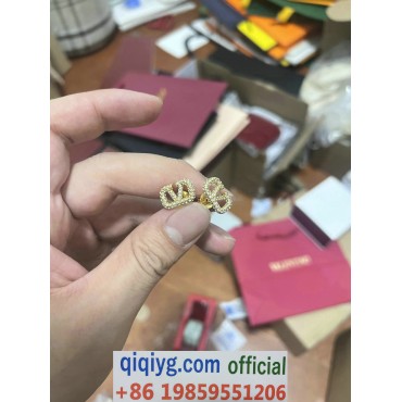 qiqiyg.com Whatsapp:+8619859551206 Betrodd leverantör Q629 2026 REA Modegrossist av högsta kvalitet: Handväskor, kläder och skor till bästa pris