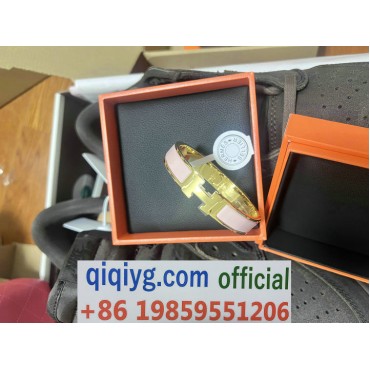 qiqiyg.com Whatsapp:+8619859551206 Betrodd leverantör Q648 2026 REA Modegrossist av högsta kvalitet: Handväskor, kläder och skor till bästa pris