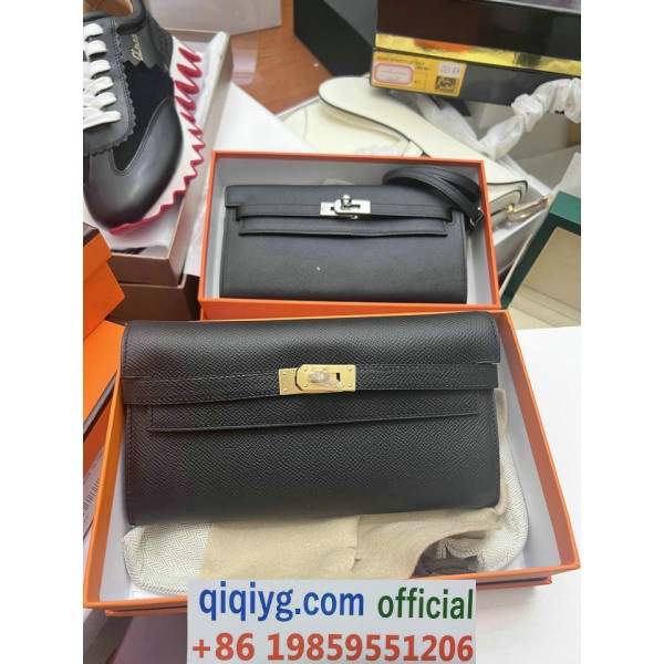 qiqiyg.com Whatsapp:+8619859551206 Betrodd leverantör Q671 2026 REA Modegrossist av högsta kvalitet: Handväskor, kläder och skor till bästa pris