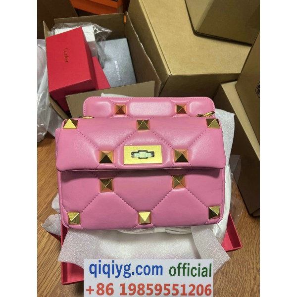 qiqiyg.com Whatsapp:+8619859551206 Betrodd leverantör Q701 2026 REA Modegrossist av högsta kvalitet: Handväskor, kläder och skor till bästa pris