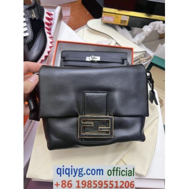 qiqiyg.com Whatsapp:+8619859551206 Betrodd leverantör Q726 2026 REA Modegrossist av högsta kvalitet: Handväskor, kläder och skor till bästa pris