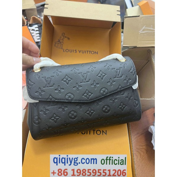 qiqiyg.com Whatsapp:+8619859551206 Betrodd leverantör Q741 2026 REA Modegrossist av högsta kvalitet: Handväskor, kläder och skor till bästa pris