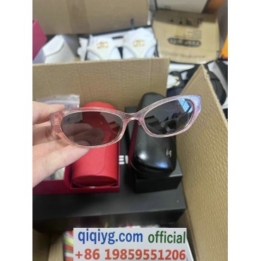 qiqiyg.com Whatsapp:+8619859551206 Betrodd leverantör Q745 2026 REA Modegrossist av högsta kvalitet: Handväskor, kläder och skor till bästa pris